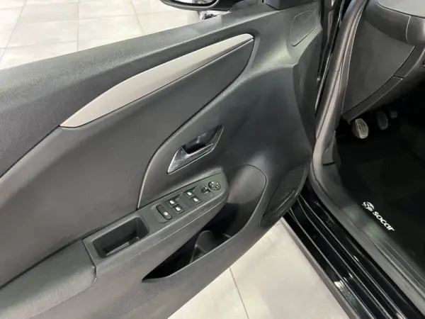 Opel Corsa 1.2 T Edition 22