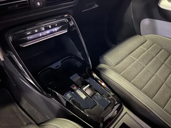 Citroën C3 1.2 Hybrid Max e-DSC6 24