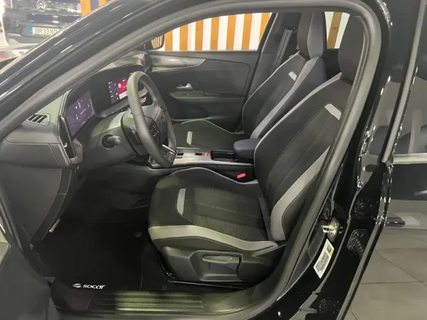 Opel Mokka 1.2 Hybrid GS eDCT 13