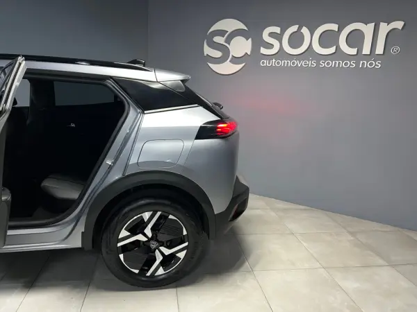 Peugeot 2008 1.2 Hybrid Allure e-DCS6 14