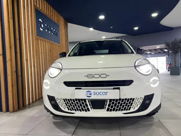 Fiat 600e 54 kWh (RED) 3