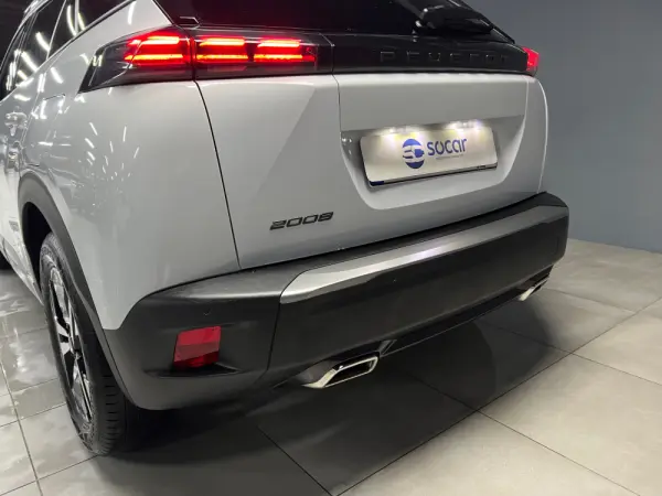 Peugeot 2008 1.2 Hybrid Allure e-DCS6 12