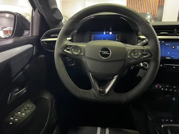 Opel Corsa 1.2 T GS 16