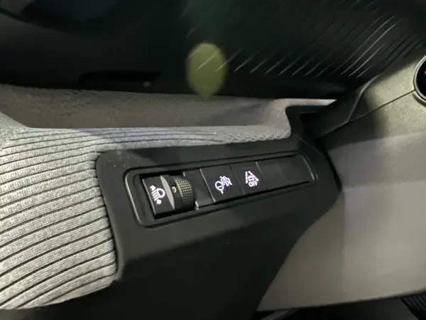 Citroën C3 1.2 Hybrid Max e-DSC6 27