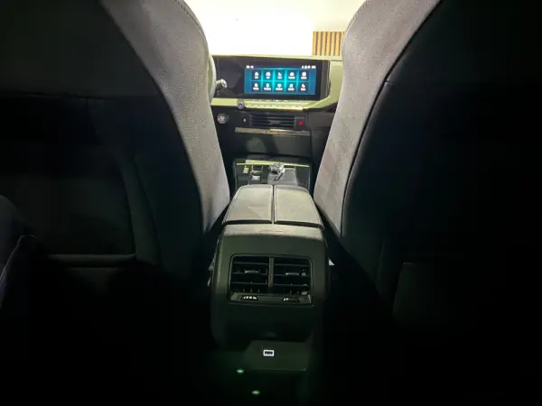 Opel Astra Sports Tourer 1.2 T Hybrid GS eDCT 30