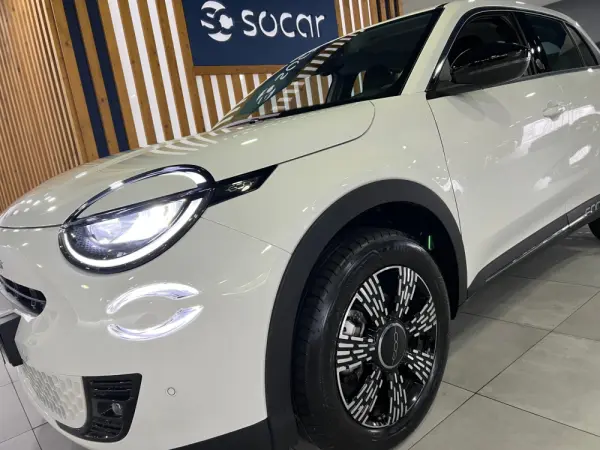 Fiat 600e 54 kWh (RED) 4