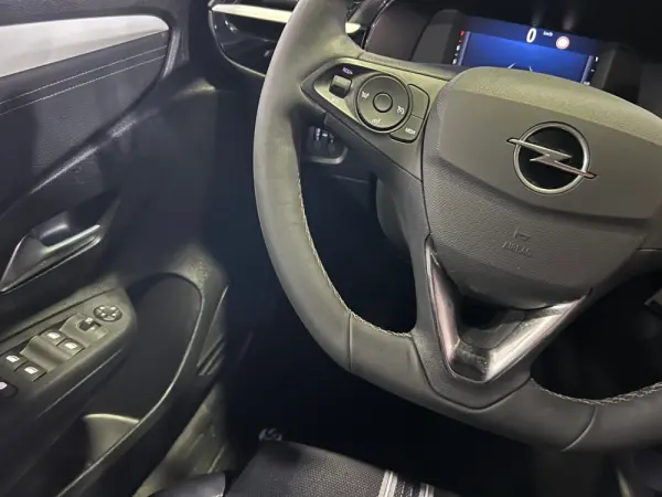 Opel Corsa 1.2 T GS 18