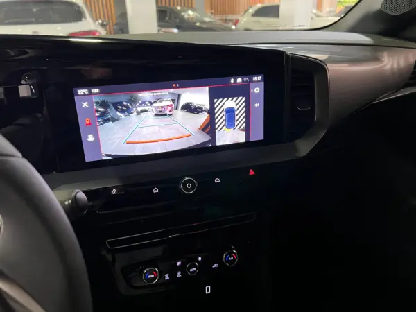 Opel Mokka 1.2 T GS 11