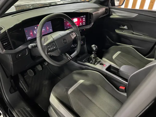 Opel Mokka 1.2 T Edition 19