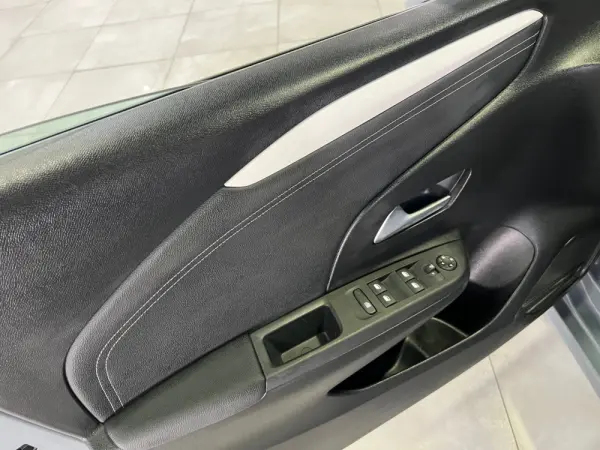 Opel Corsa 1.2 T GS 27