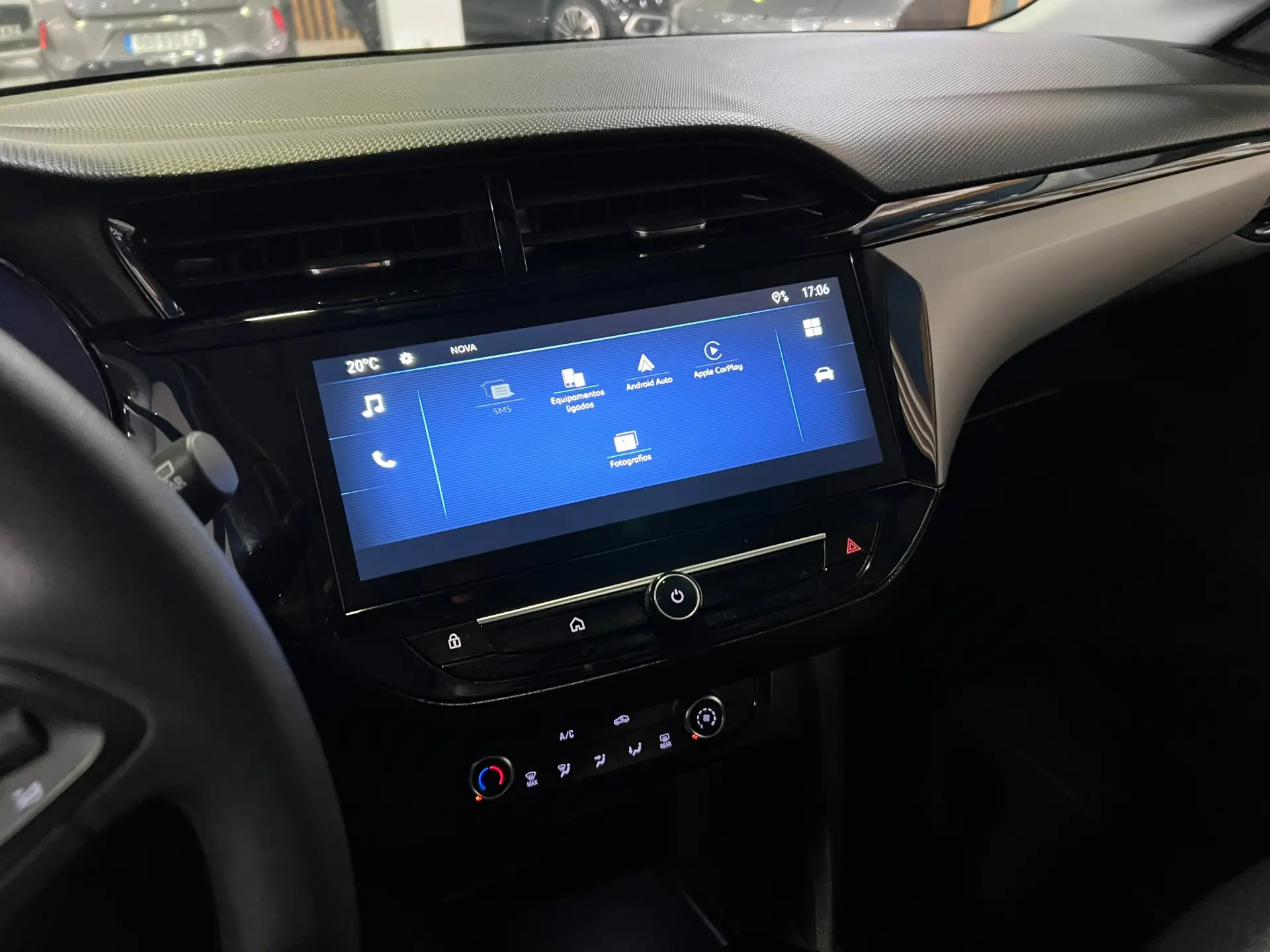 Opel Corsa 1.2 T Edition 18