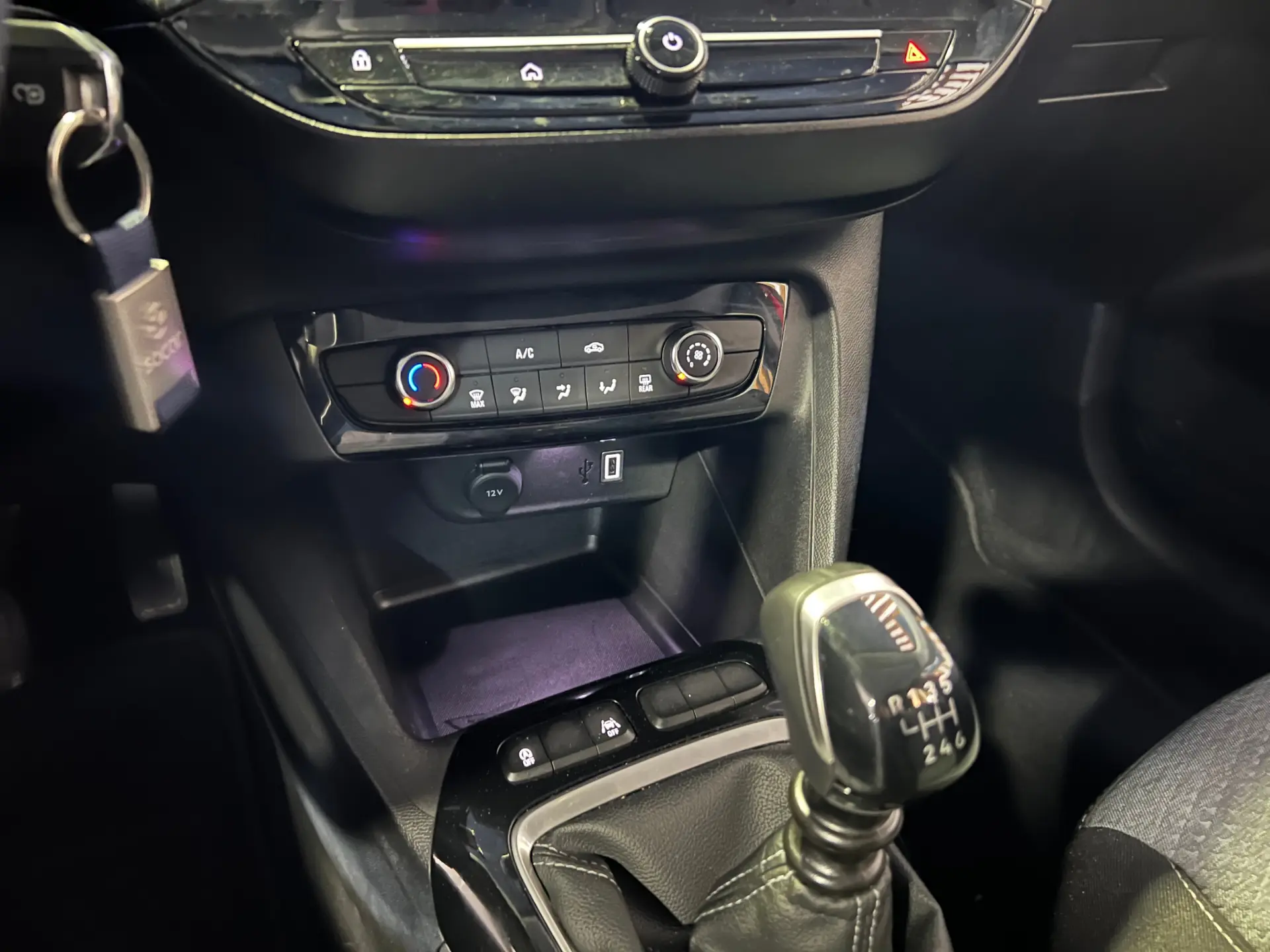 Opel Corsa 1.2 T Edition 19