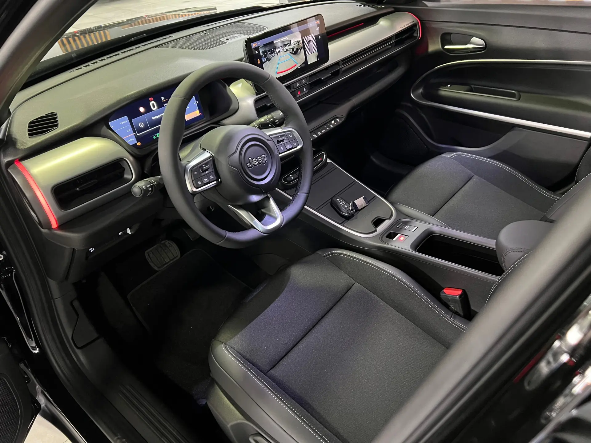 Jeep Avenger 1.2 e-Hybrid Summit DCT 23