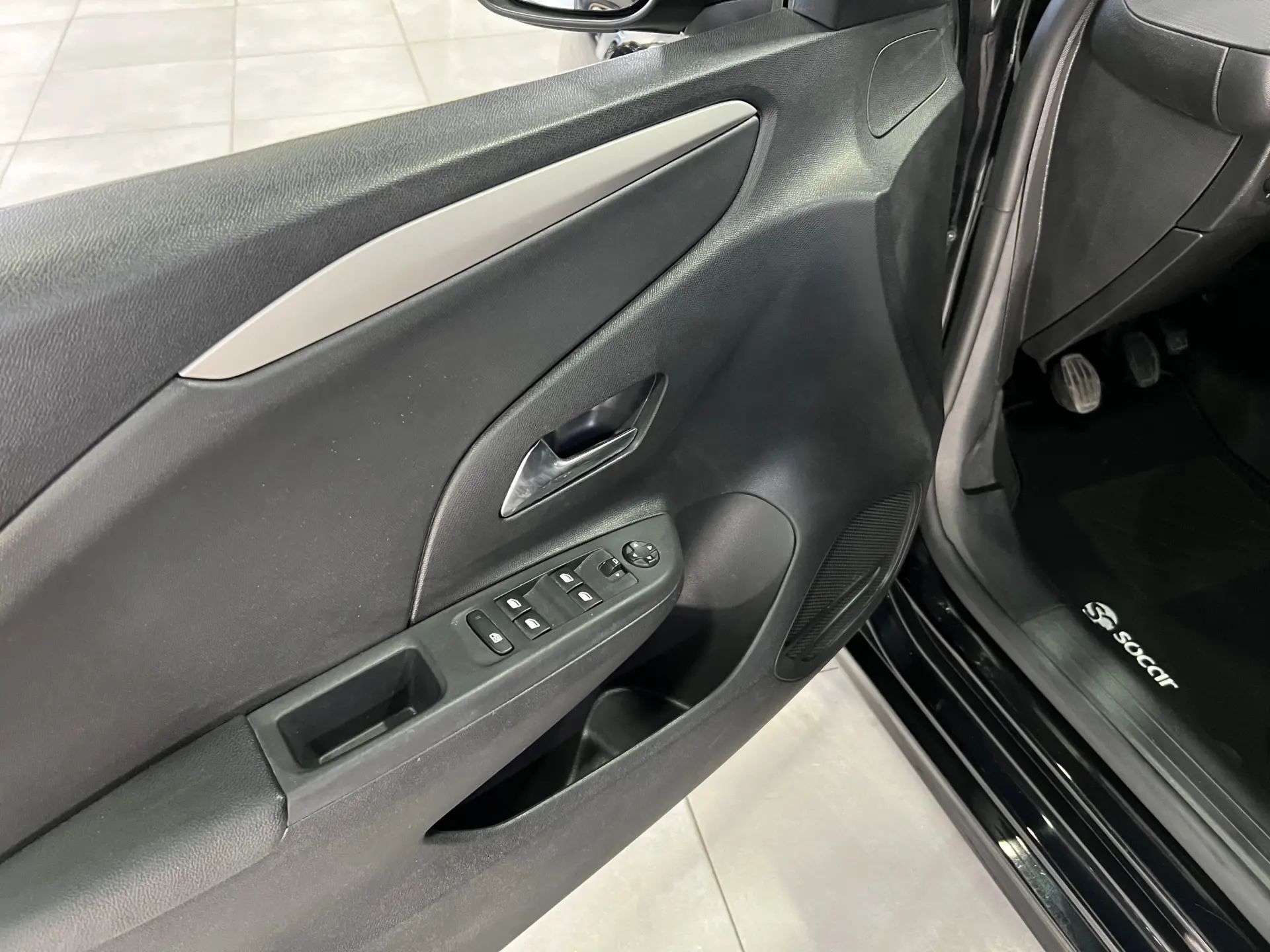 Opel Corsa 1.2 T Edition 22