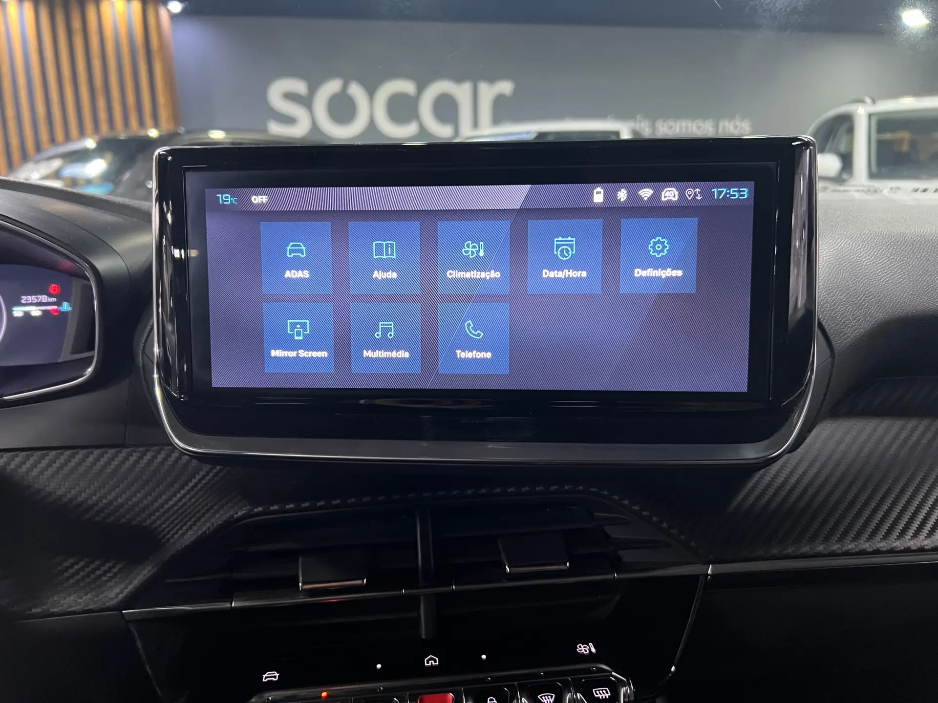 Peugeot 2008 1.2 Hybrid Allure e-DCS6 28