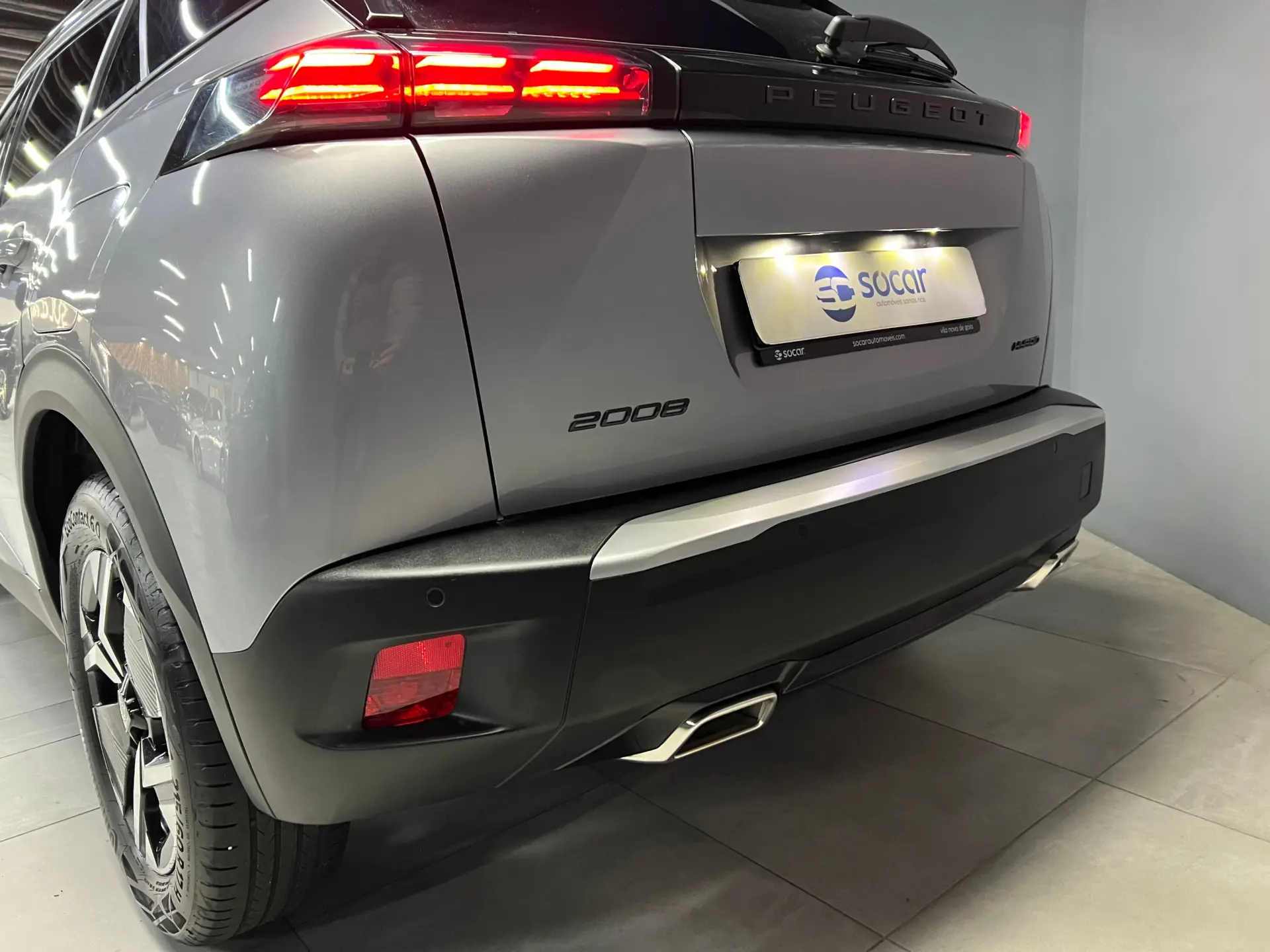 Peugeot 2008 1.2 Hybrid Allure e-DCS6 8