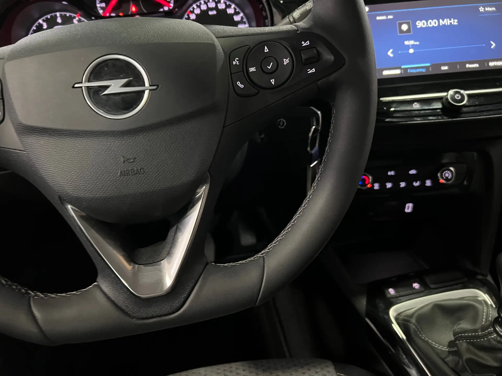 Opel Corsa 1.2 T Edition 14