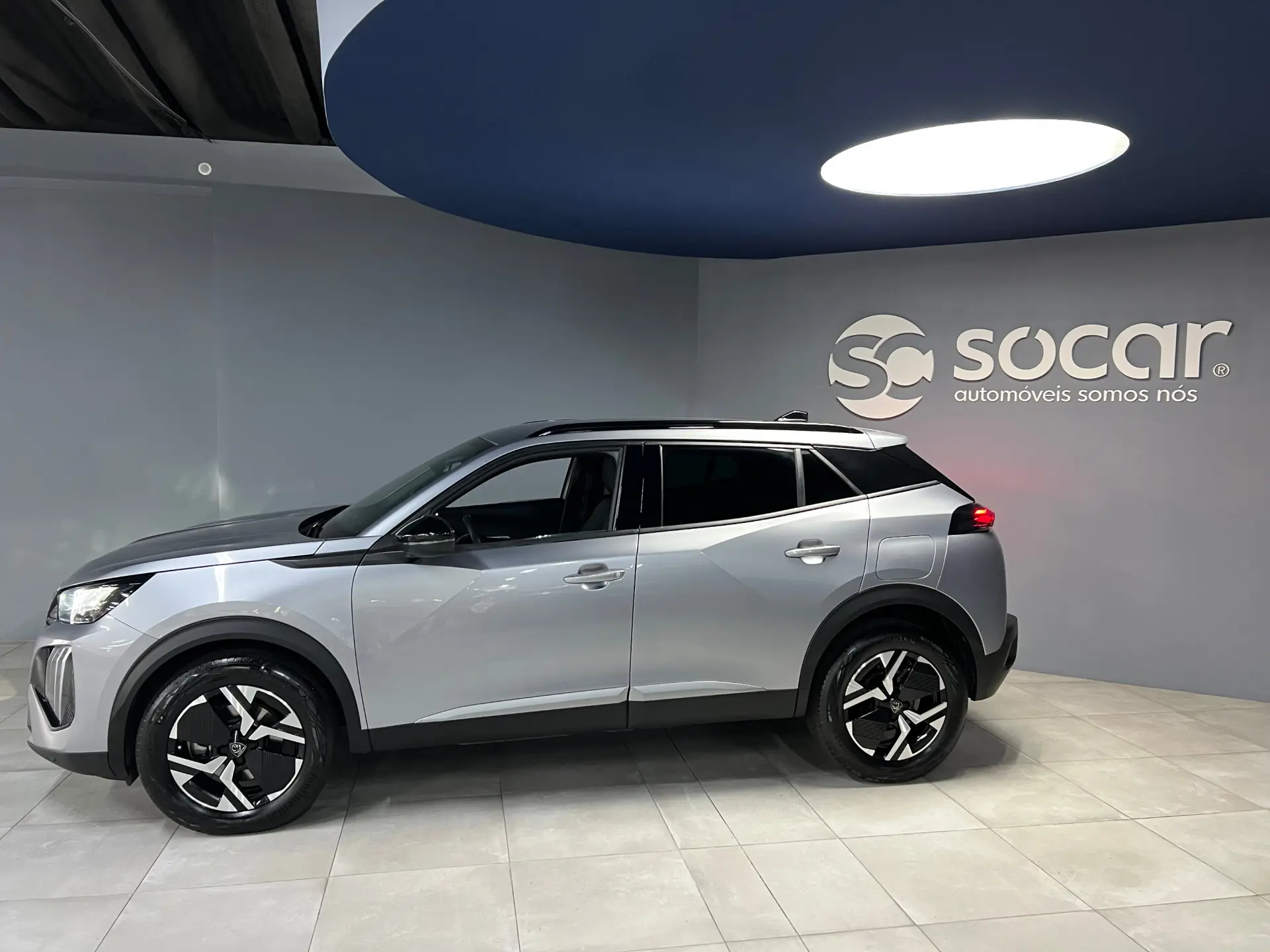 Peugeot 2008 1.2 Hybrid Allure e-DCS6 2