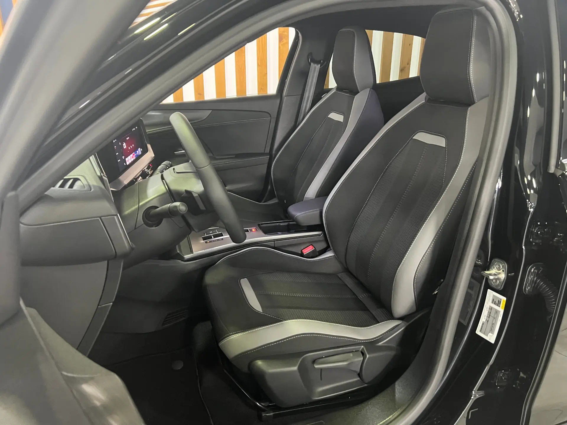 Opel Mokka 1.2 Hybrid GS eDCT 16