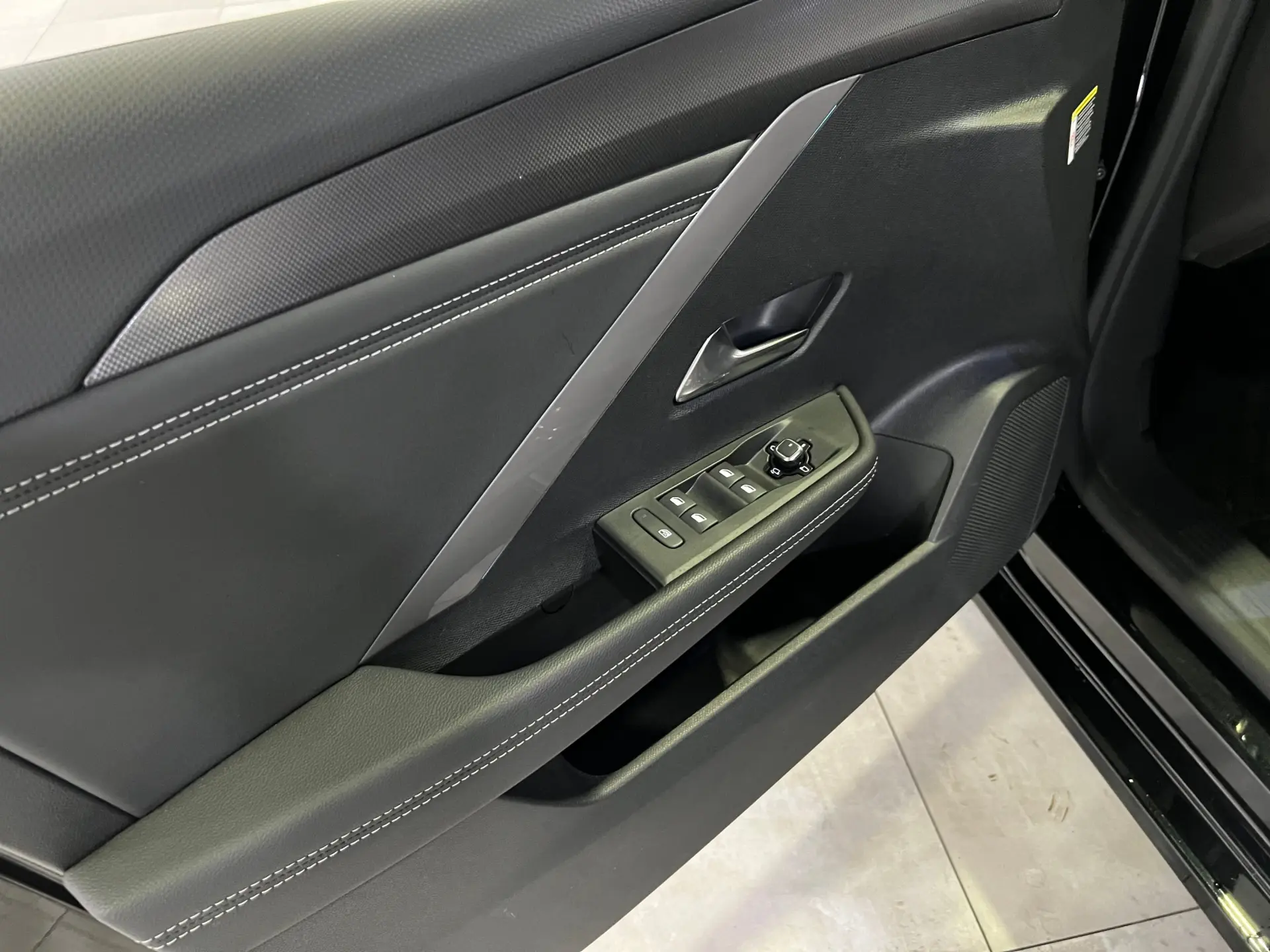 Opel Astra Sports Tourer 1.2 T Hybrid GS eDCT 33