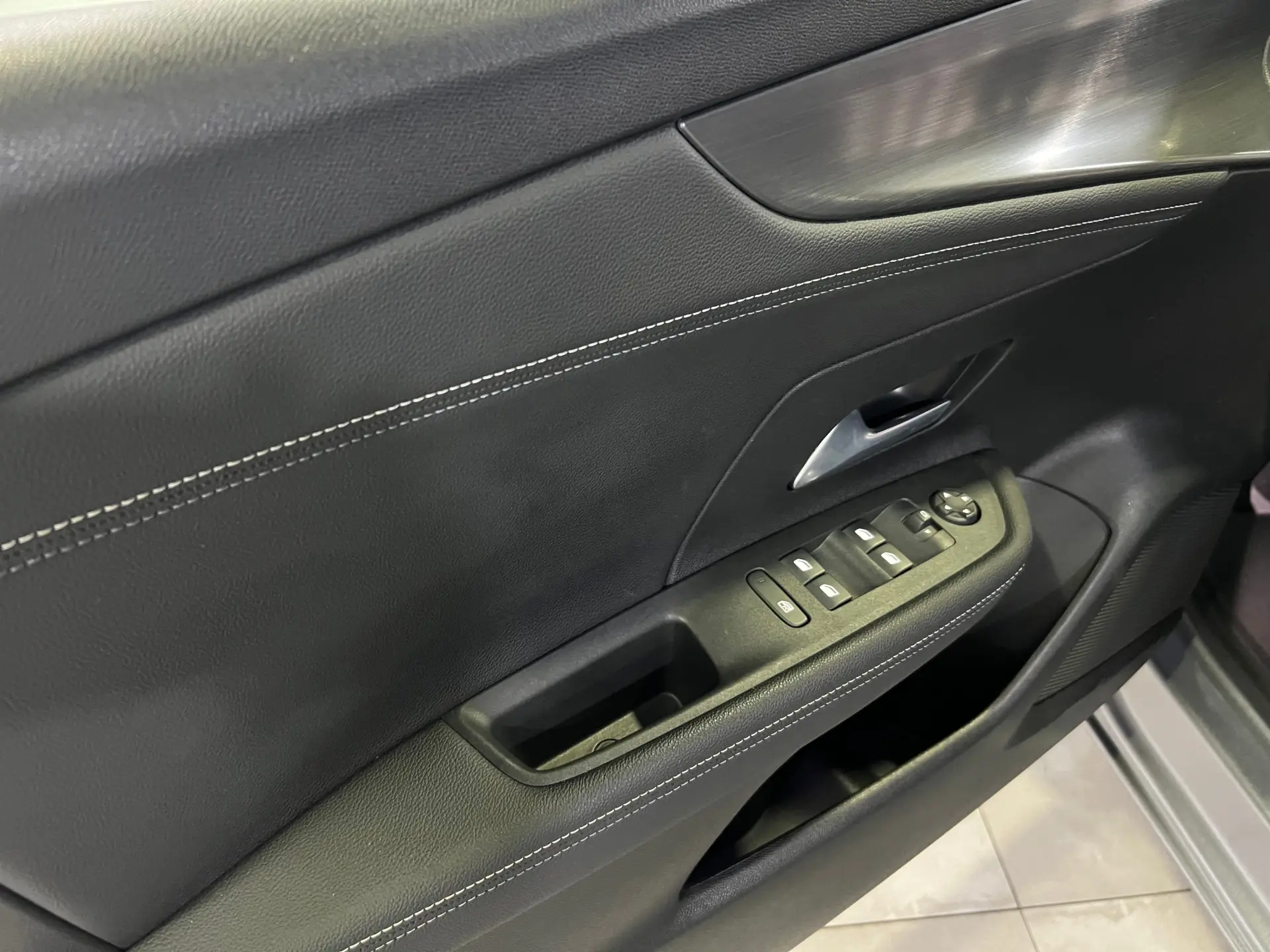 Opel Mokka 1.2 T GS 25