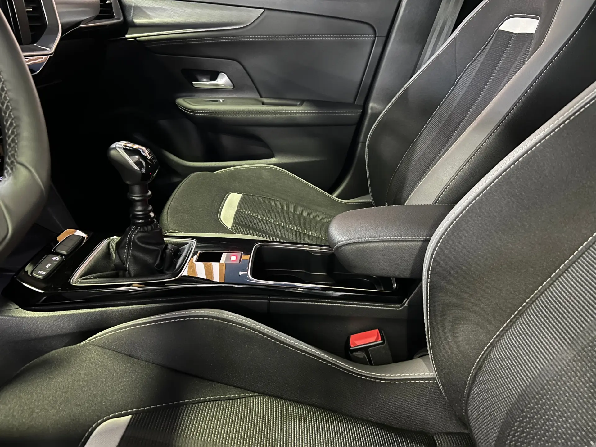 Opel Mokka 1.2 T GS 13