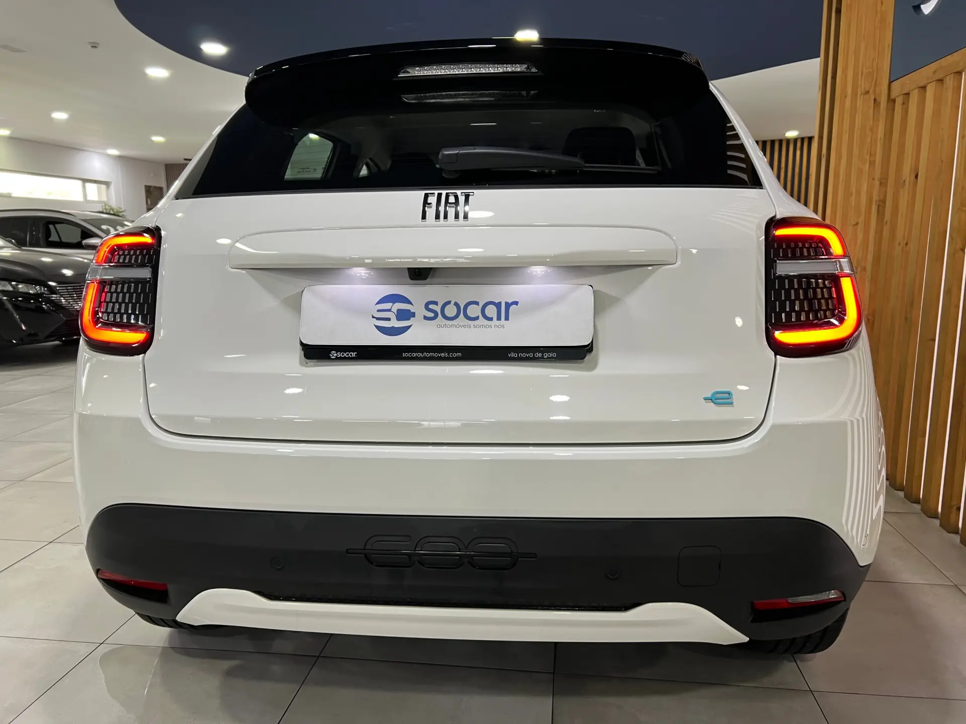 Fiat 600e 54 kWh (RED) 9