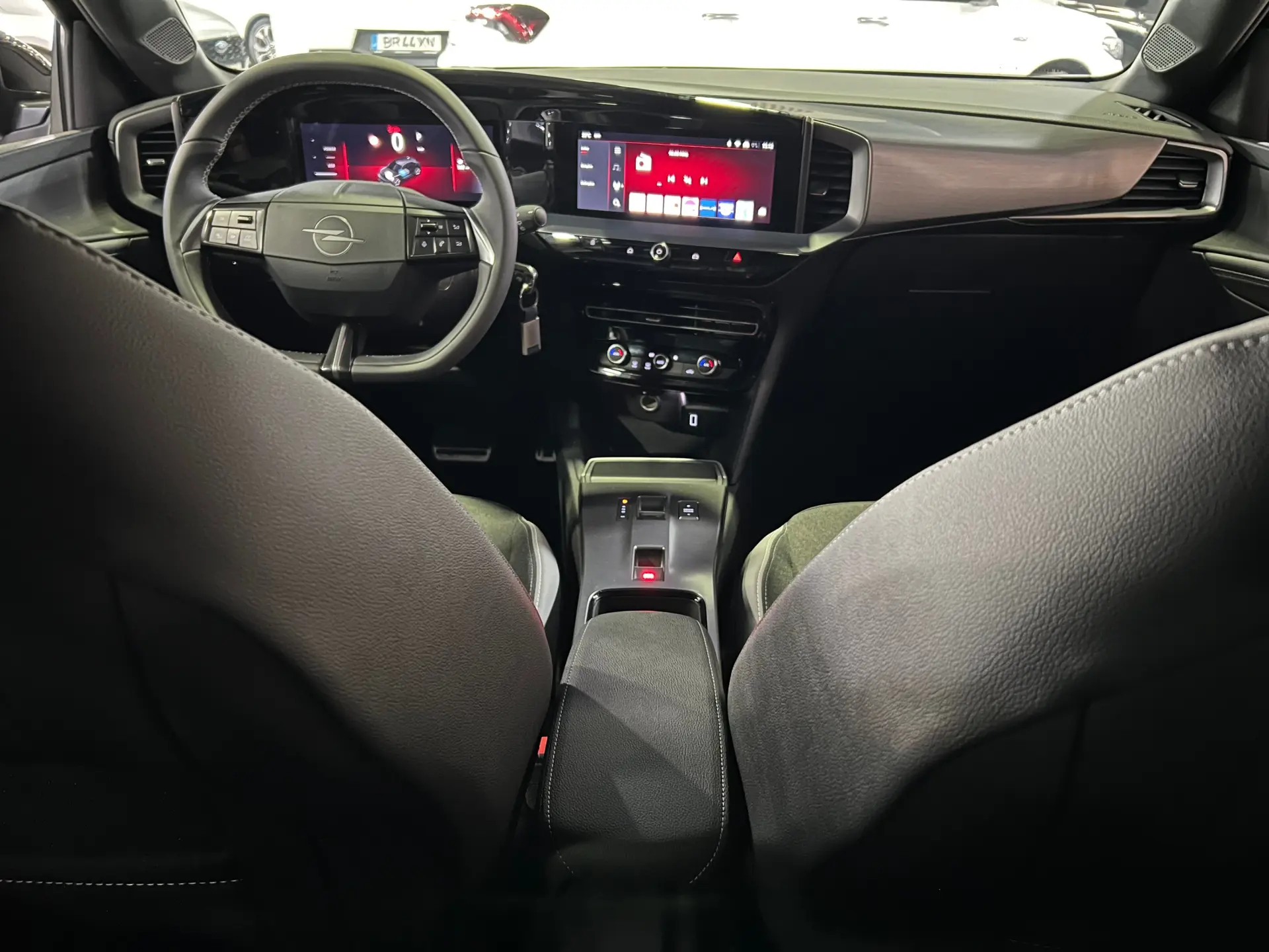 Opel Mokka 1.2 Hybrid GS eDCT 17