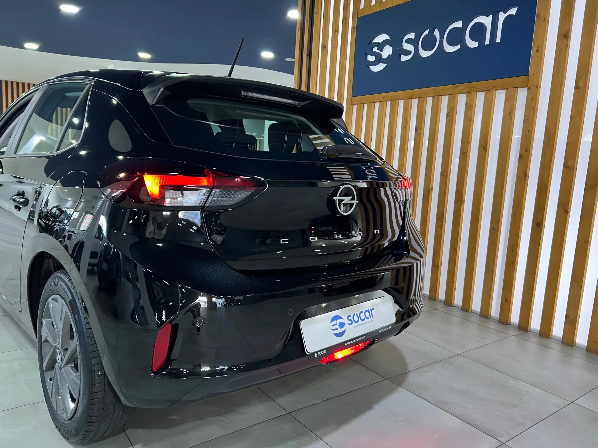 Opel Corsa 1.2 T Edition 6