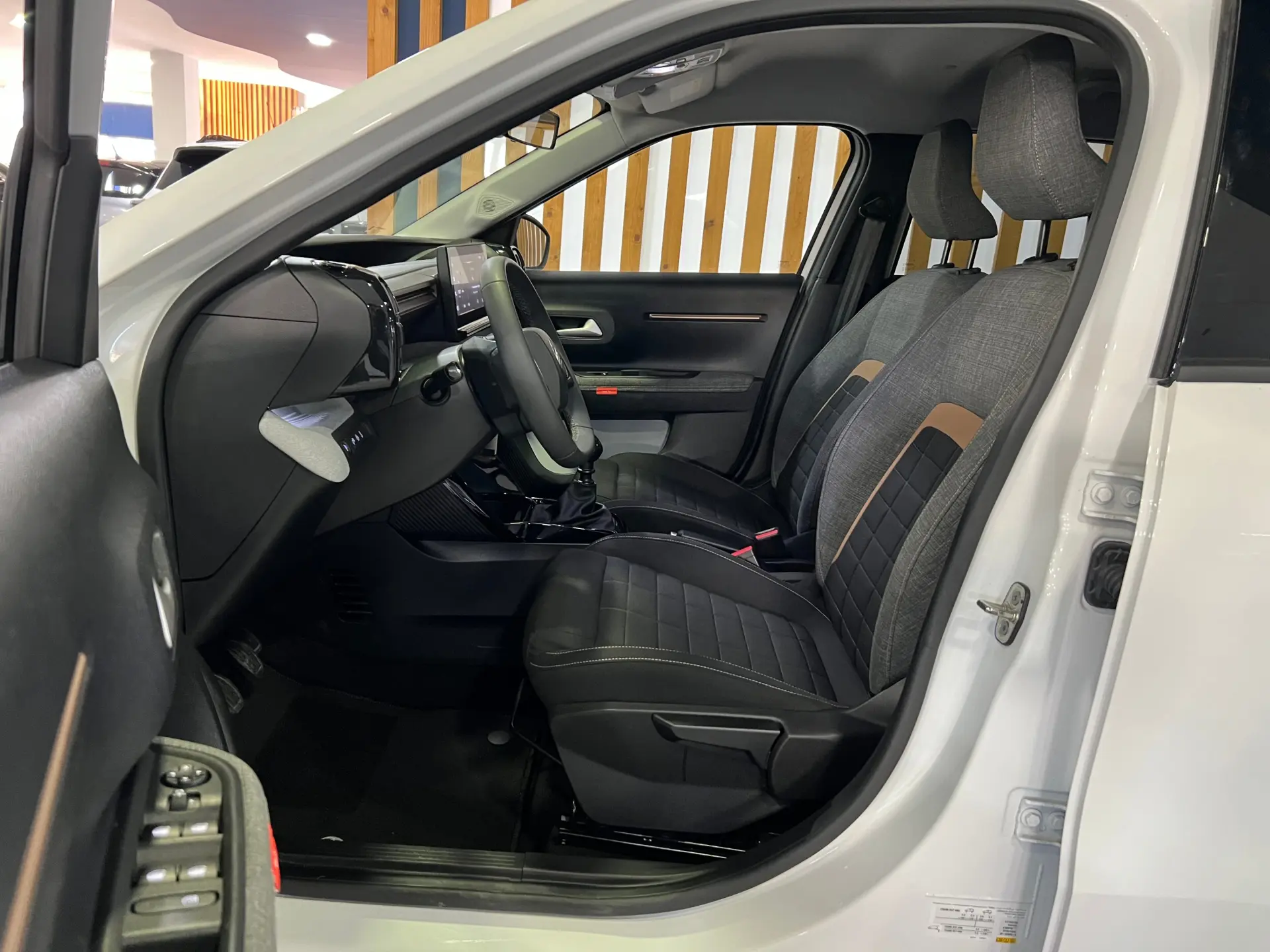 Citroën C3 Aircross 1.2 PureTech Plus 10