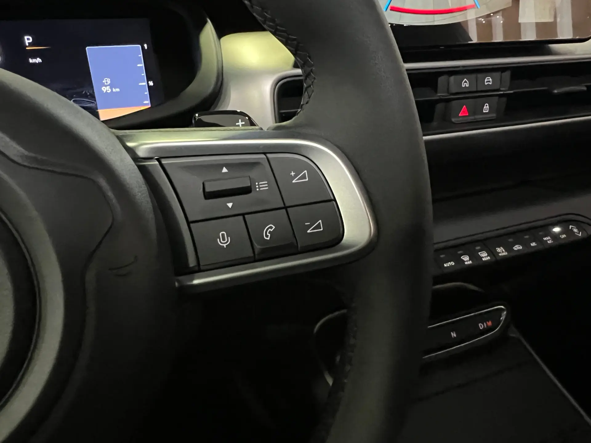 Jeep Avenger 1.2 e-Hybrid Summit DCT 22