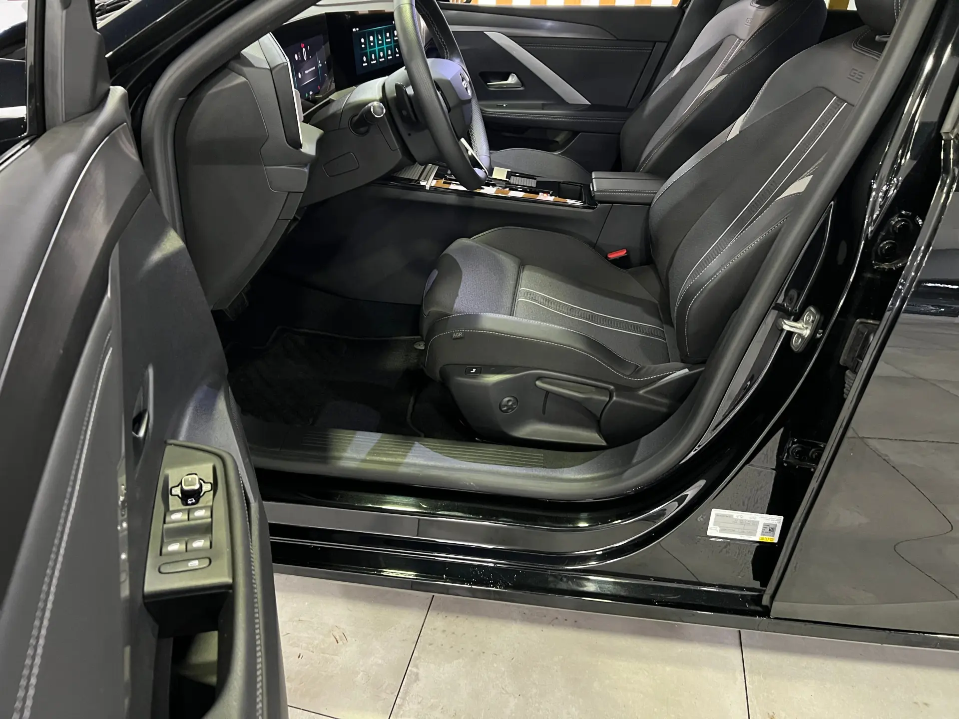 Opel Astra Sports Tourer 1.2 T Hybrid GS eDCT 15