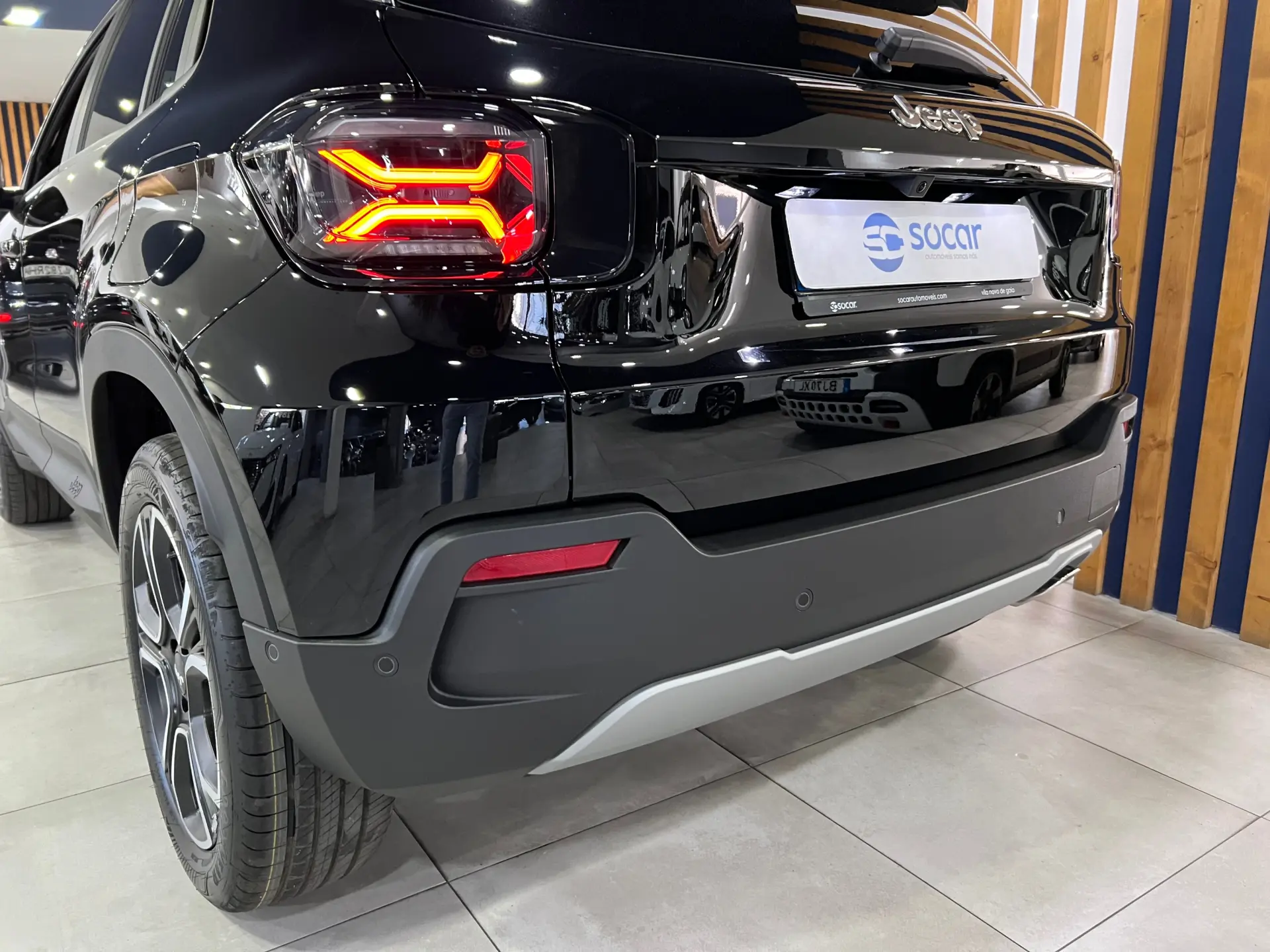 Jeep Avenger 1.2 e-Hybrid Summit DCT 10