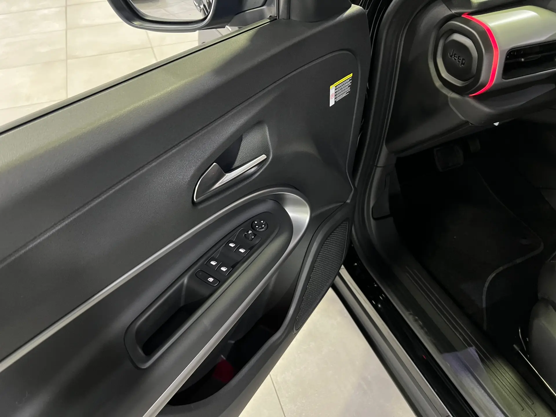 Jeep Avenger 1.2 e-Hybrid Summit DCT 34