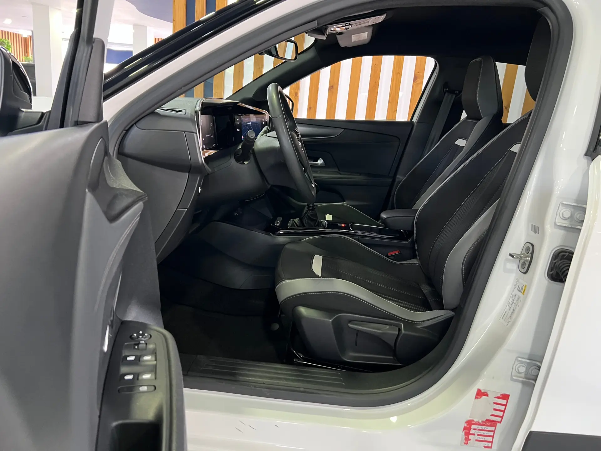 Opel Mokka 1.2 T GS 12