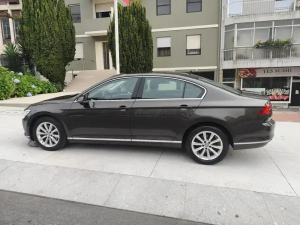 Volkswagen Passat 2.0 TDI Highline DSG 7