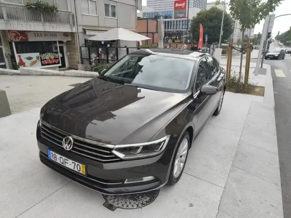Volkswagen Passat 2.0 TDI Highline DSG 16