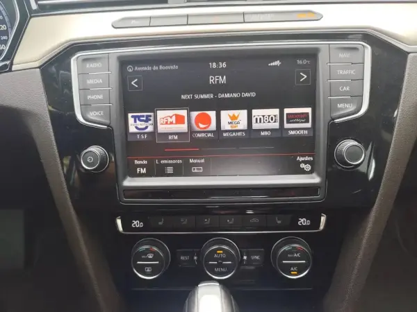 Volkswagen Passat 2.0 TDI Highline DSG 22