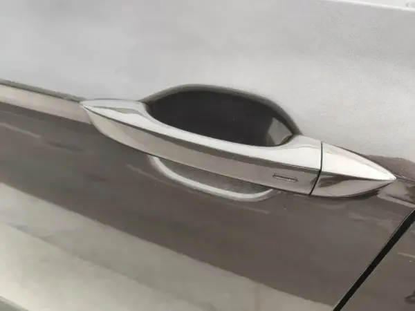 Volkswagen Passat 2.0 TDI Highline DSG 26