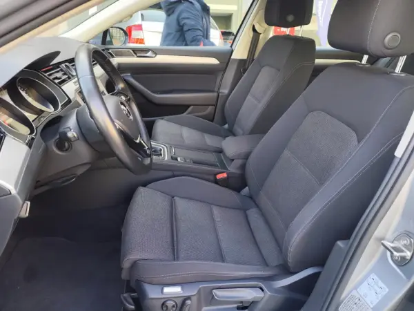 Volkswagen Passat Variant 2.0 TDi Confortline DSG 5