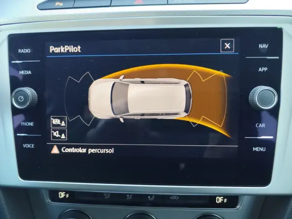 Volkswagen Passat Variant 2.0 TDi Confortline DSG 27