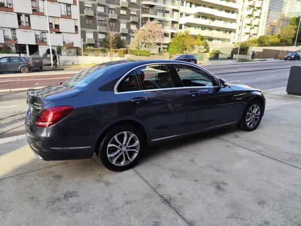 Mercedes-Benz C 250 d Avantgarde Aut. 12