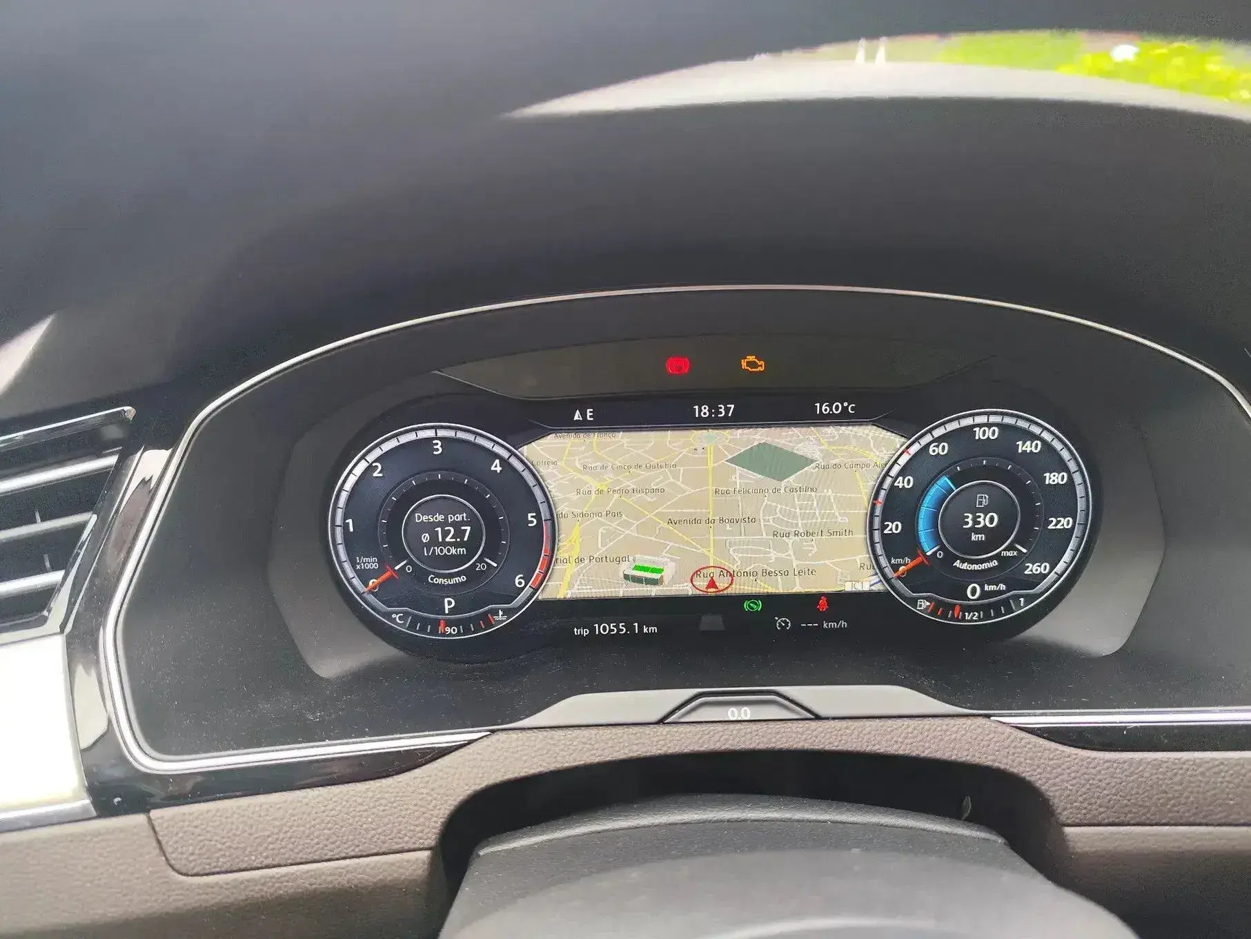 Volkswagen Passat 2.0 TDI Highline DSG 27