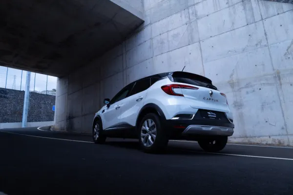 Renault Captur 1.0 TCe Exclusive 4