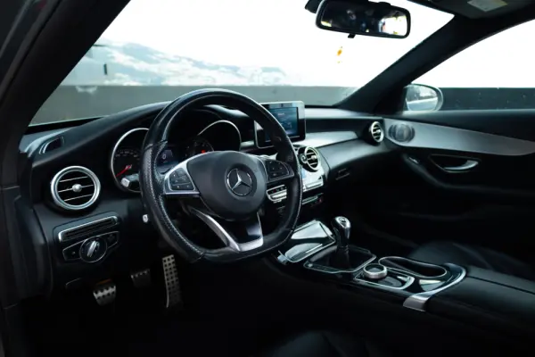 Mercedes-Benz C 200 7