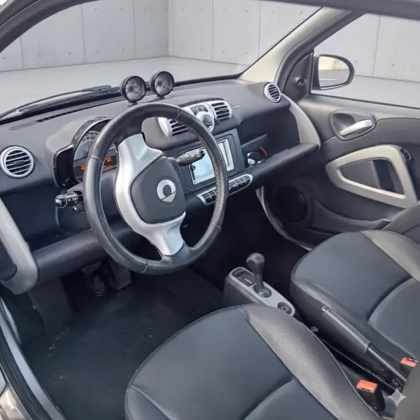 Smart ForTwo Coupé Outro 4