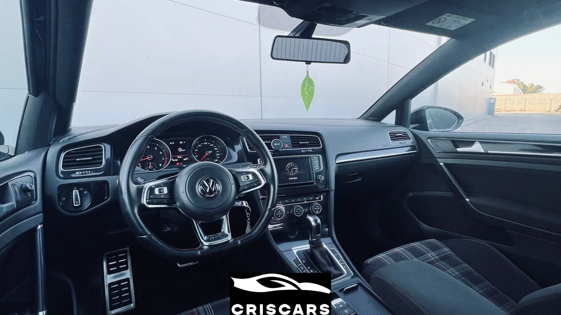 Volkswagen Golf 2.0 TSi GTi DSG Performance 9