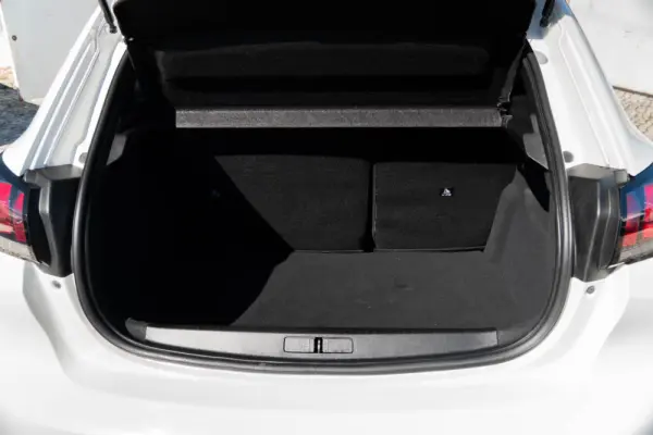 Peugeot e-208 50 kWh Active 28