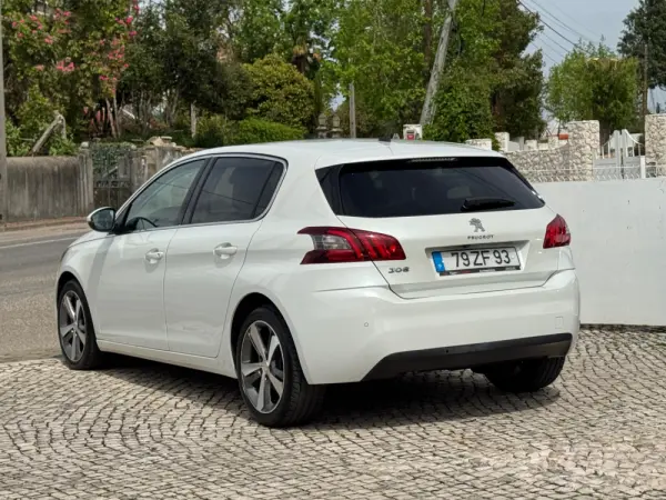 Peugeot 308 1.5 BlueHDi Allure 4