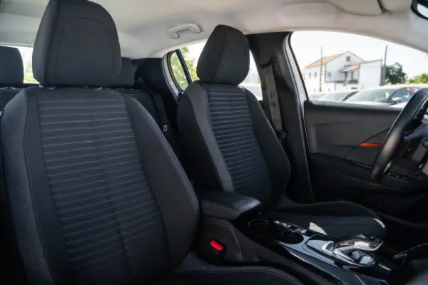 Peugeot e-208 50 kWh Active 30